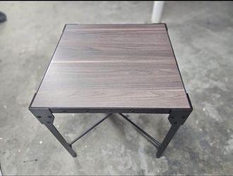 2 End Tables