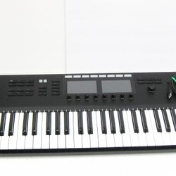 Native Instruments Komplete Kontrol S61 MK2 MIDI Keyboard Controller