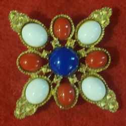 Vintage Sarah Coventry Broach