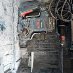 Bosch Chipping Hammer 