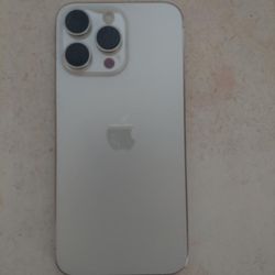 iPhone 15 Pro Max 256GB (Will TRADE for Nice Gaming Computer)