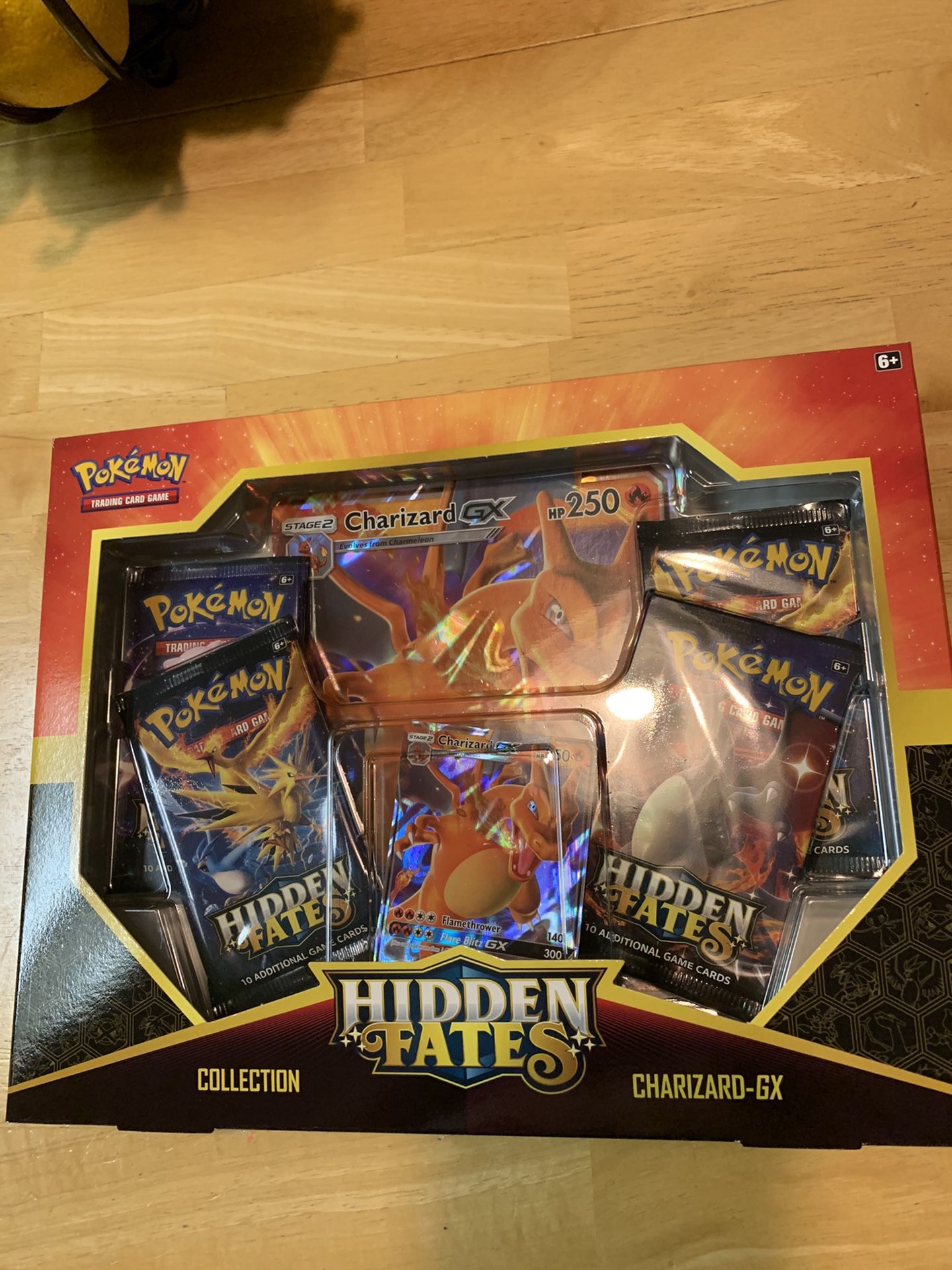 Pokemon •Hidden Fates• Charizard GX Collection Box SEALED UNOPENED!! Buy Now 🔥