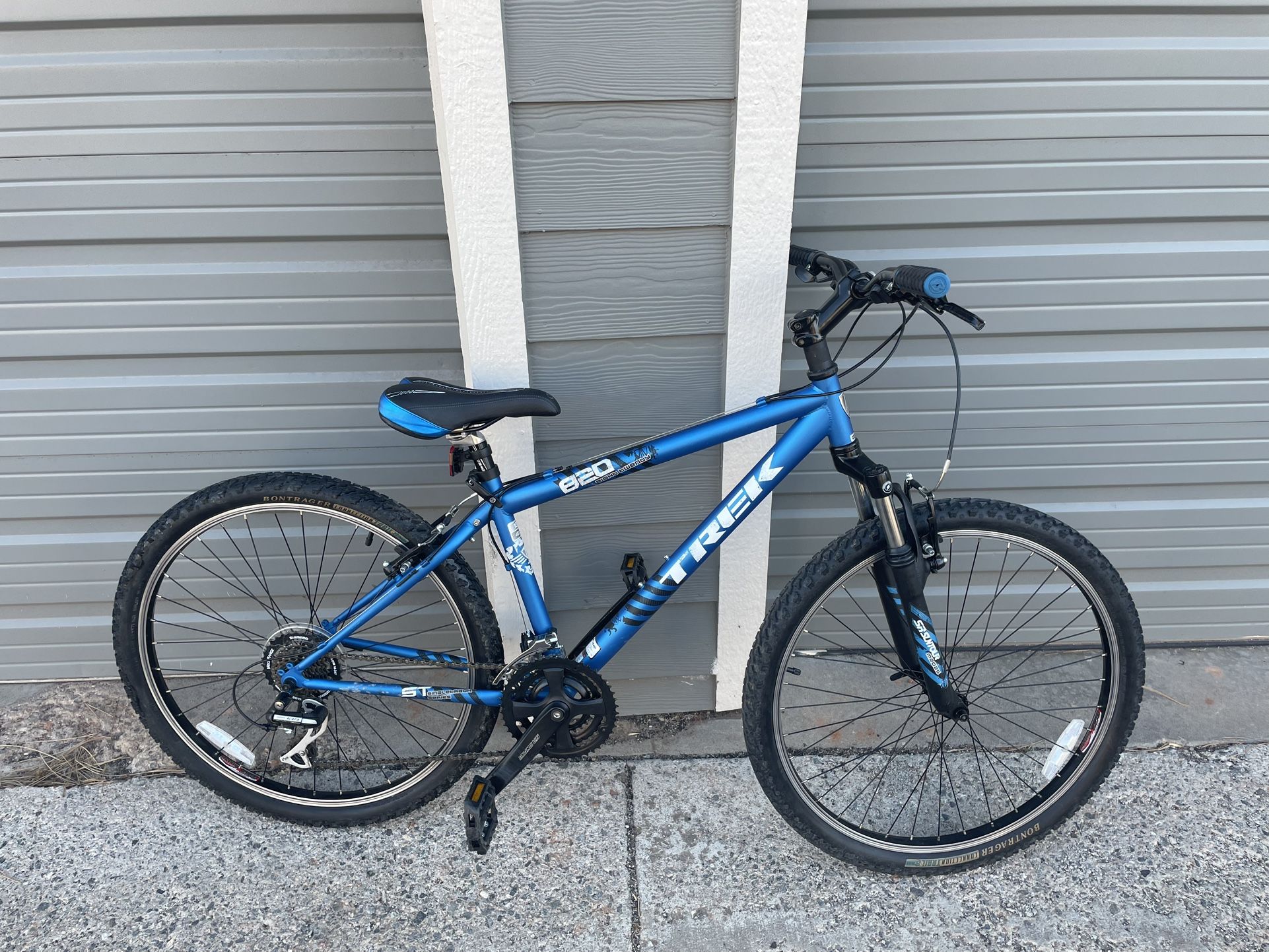 Trek 820 Mountain Bike