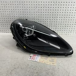 2019 2022 PORSCHE MACAN RIGHT SIDE HEADLIGHT LAMP OEM