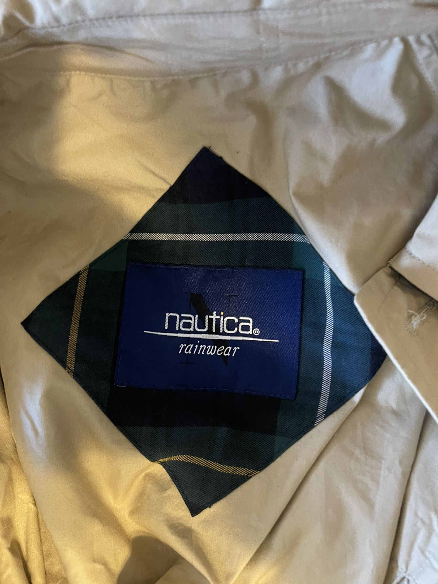 Nautica rainwear traveler raincoat hundred percent cotton size XL never worn new with tags