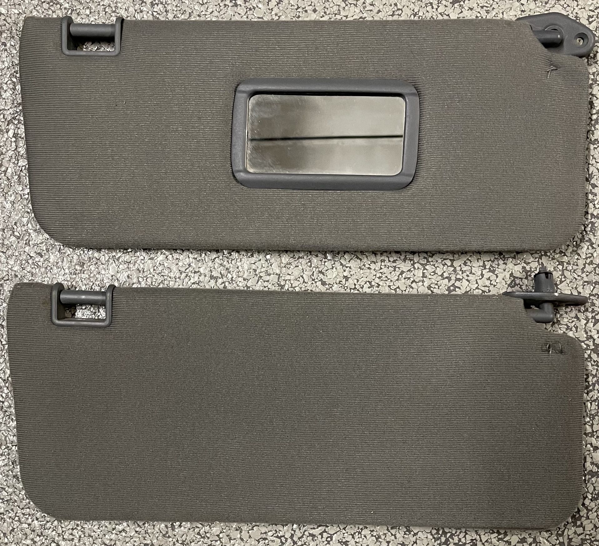 D21 Left Or Right Sunvisor Sun Visor For 86-97 Nissan Hardbody Pickup Pathfinder
