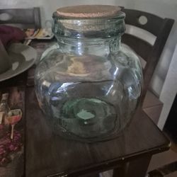 Vintage Cookie Jar With Lid