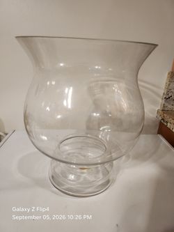 Hurricane vase
