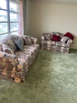 FREE-Bassett Floral Couch/Loveseat & Other Couch