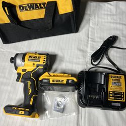 Dewalt 1/4in Impact Driver With 1 2ah Battery And Charger 