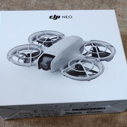 NEW DJI NEO SELF FLYING Ai DRONE MINI 4K UHD CAMERA GPS 135g SEALED FOLLOWS YOU YOUTUBE