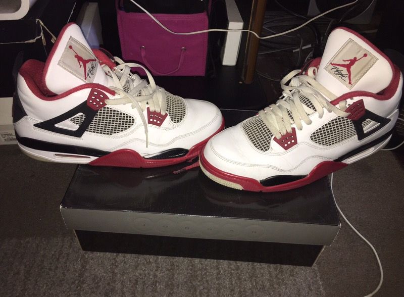 Fire Red Jordan 4 Size 13