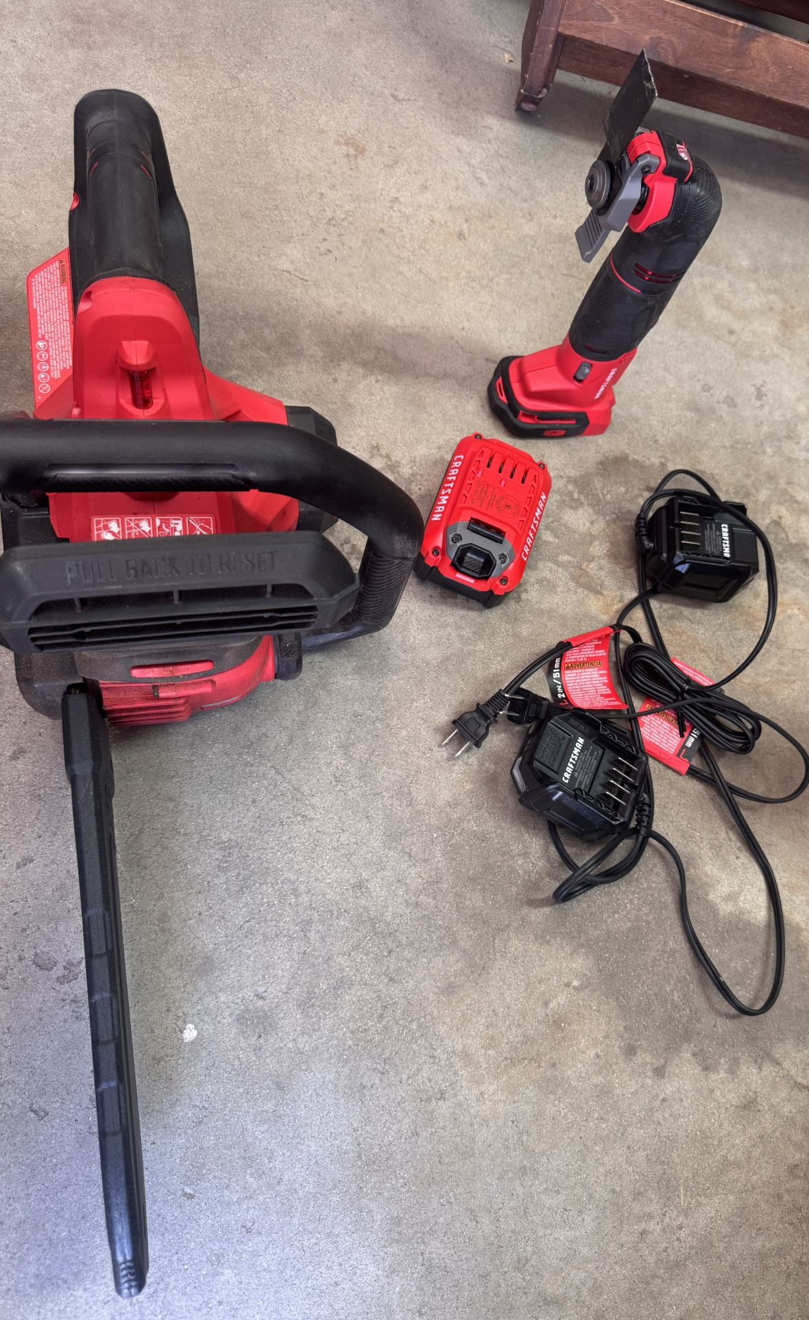 Craftsman chainsaw, oscillating tool and 1 battery 2 charger