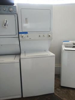 Kenmore GAS stackable27"washer/dryer working perfectly