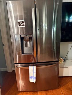 LG French Door Refrigerator Slim Spaceplus Ice System
