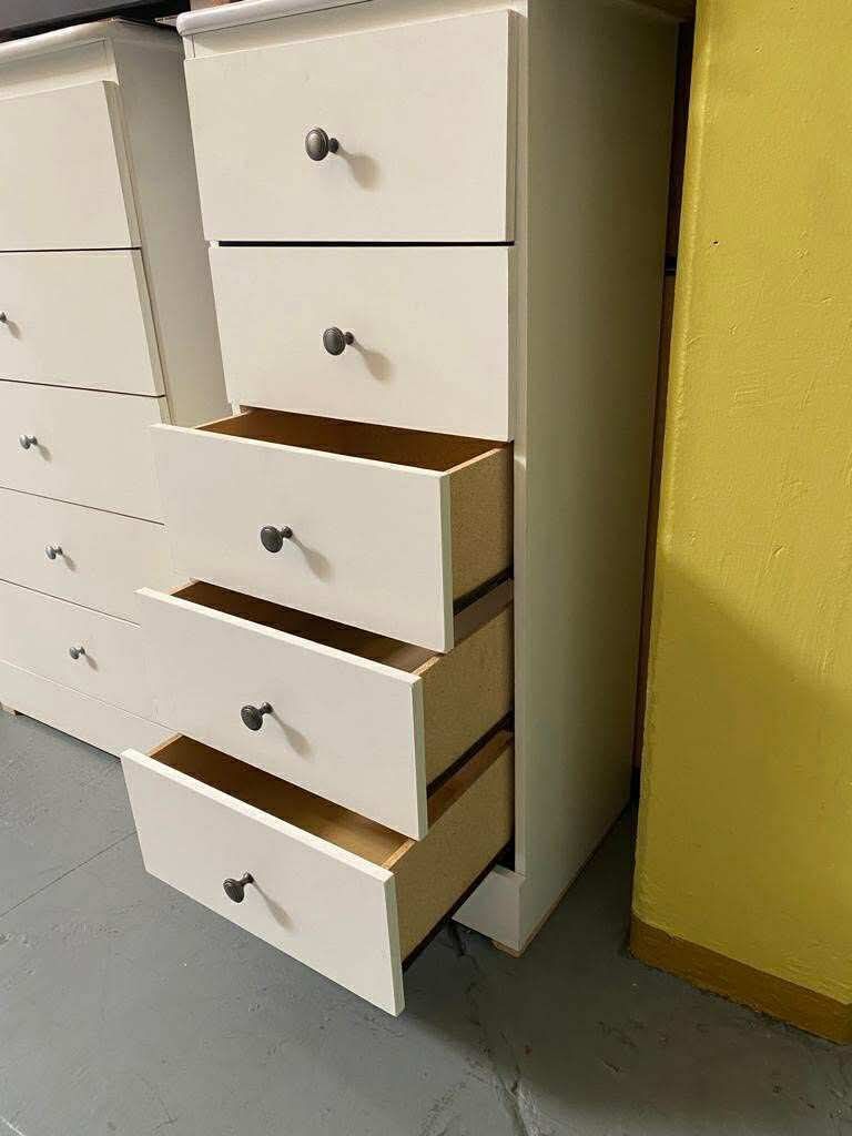 Cajonera Daisy Blanca Con 5-cajones