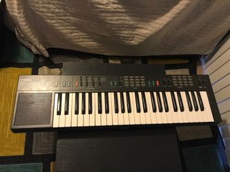 Yamaha psr-11 keyboard piano