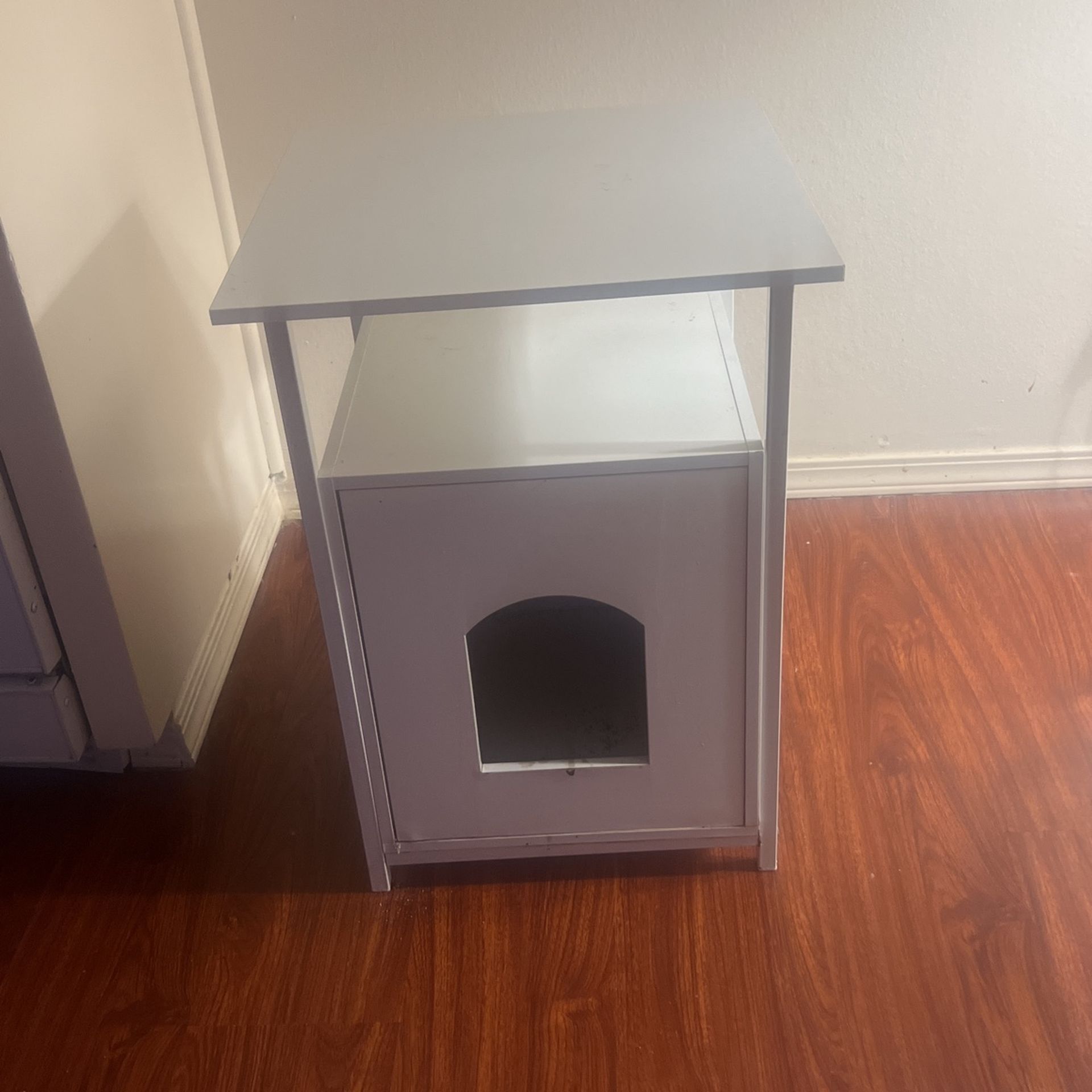 Cat Litter Box Night Stand With Tray
