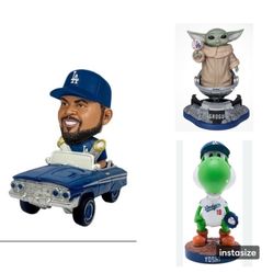 Ice cube bobble head