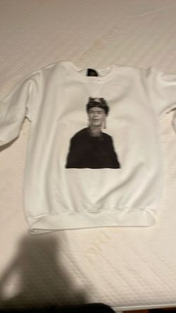 Frida White Sweater Size Small