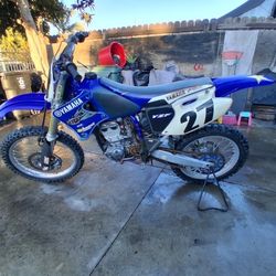 2004 Yamaha Yz250f Dirtbike Racebike