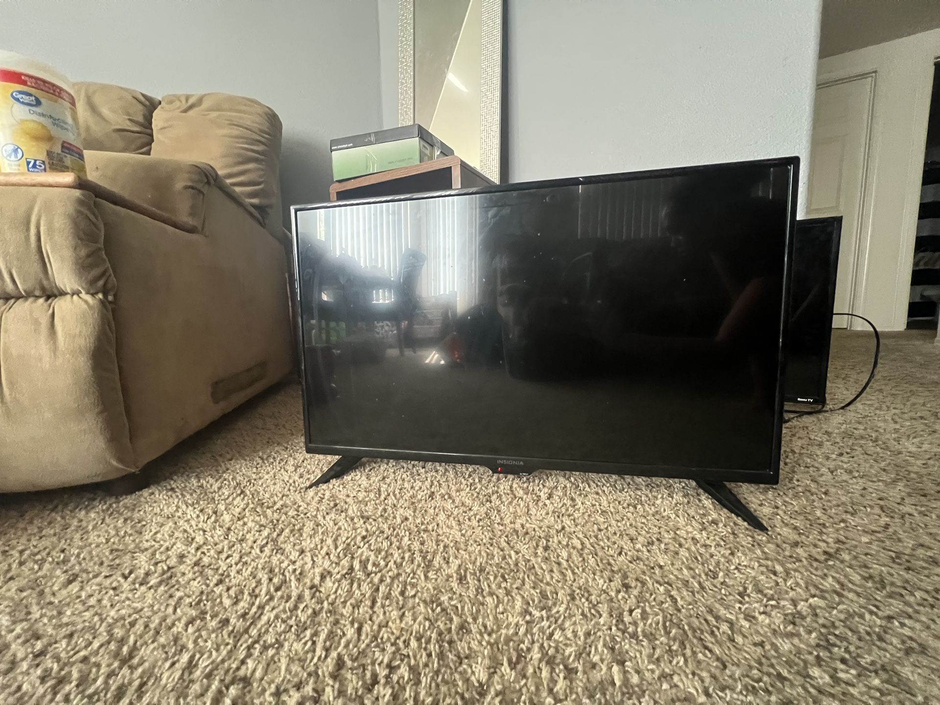 35' Flatscreen TV