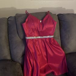 Juniors Homecoming/Prom Dress (Size 9)