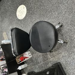 Closing Salon
