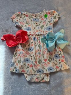 NEW! Carter's, Baby Girl Floral Bodysuit Dress with Bow, 6-9 Mo