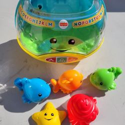 Fisher-Price Laugh & Learn Magical Lights Fishbowl Baby & Toddler Musical Learning Toy