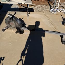 Rowing Machine 