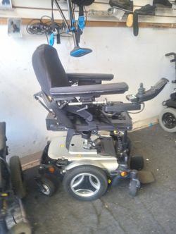 Electric Wheel Chair  Raise Legs, Back Adjustment And Foot