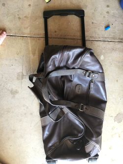 FAUX LEATHER TRAVEL BAG