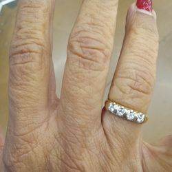 Womans Wedding Ring 