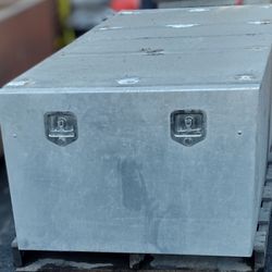 protech 20-2104 aluminum box  X²