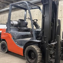 TOYOTA 5500 lb forklift Single double, side shift for sale 