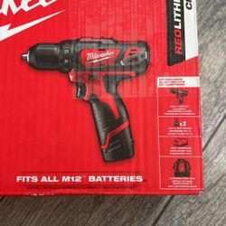 Milwaukee 3/8 Drill Kit