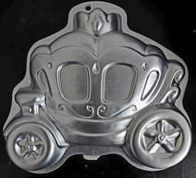 Carriage Cake Pan