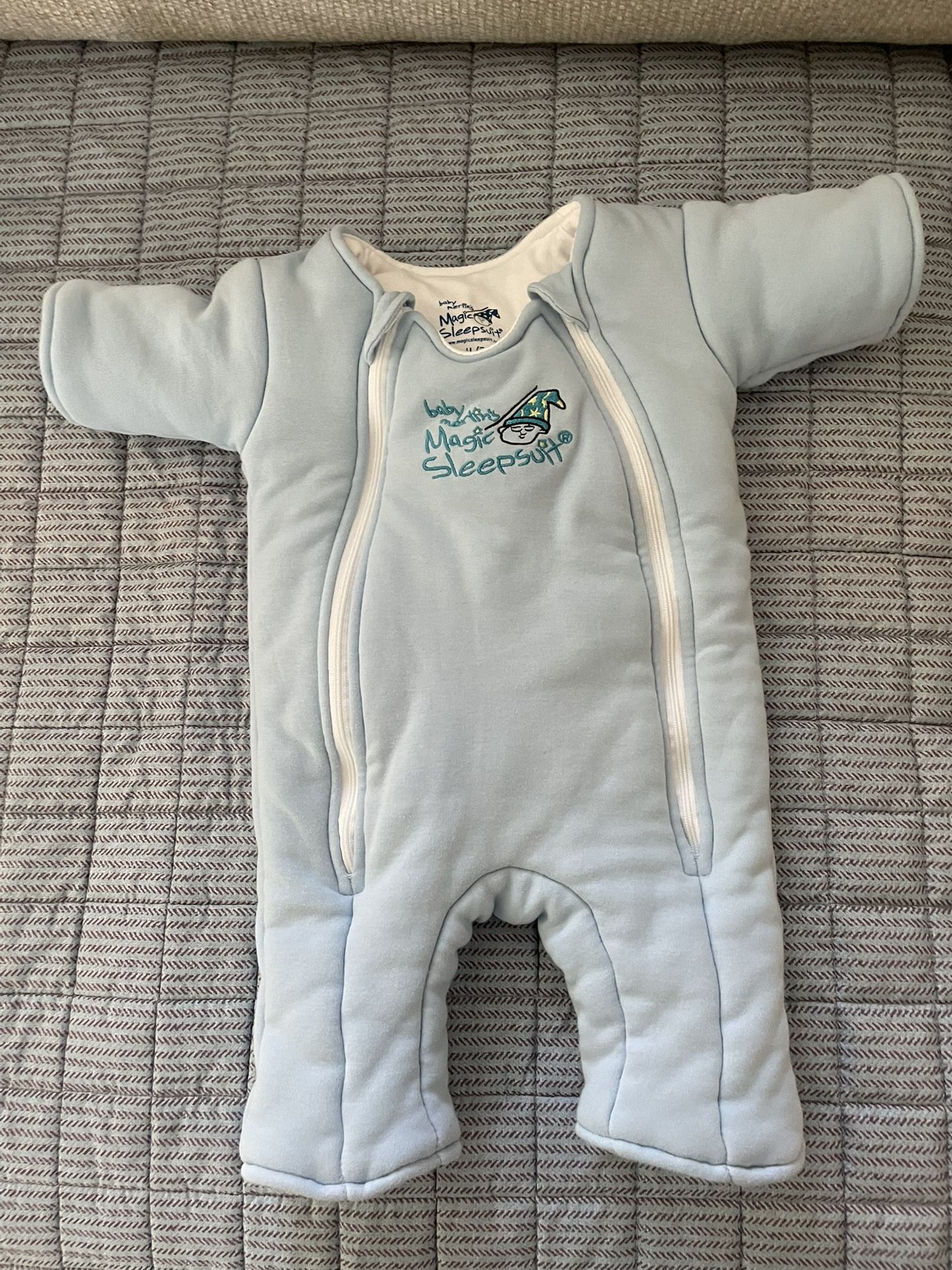 Merlin sleepsuit Small