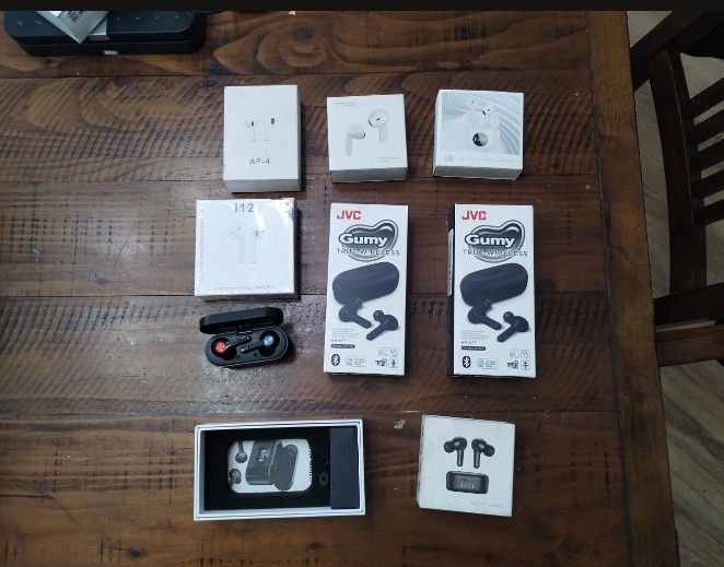 Pair of Bluetooth Headphones, New in the Box. Lots More Brands Available 