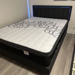 Mattress on sale.     Bamboo sweet Dream  pillow top 12” queen mattress      All sizes in stock     Best quality mattress