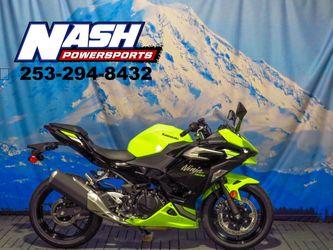 2026 Kawasaki Ninja 500 Abs Metallic Yellowish Green/Ebony