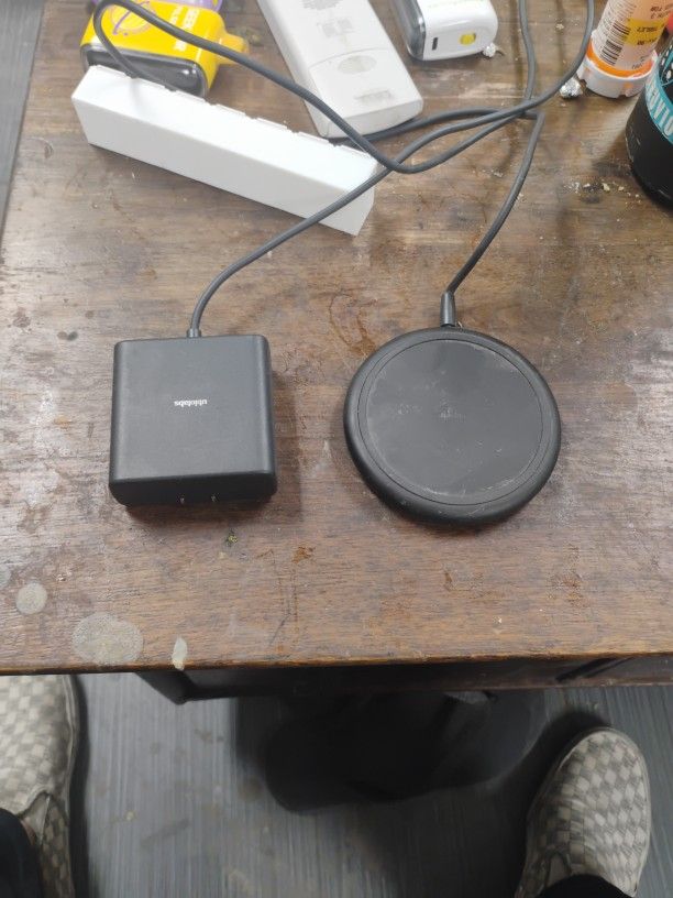 Wireless Cell Phone Charger