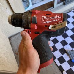 Milwaukee 12v Brushless Drill 