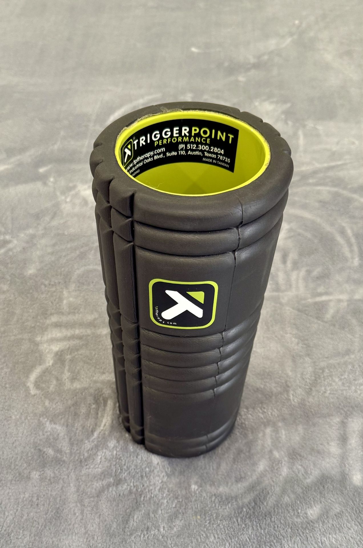 TriggerPoint Grid 1.0 Foam Roller Exercise 