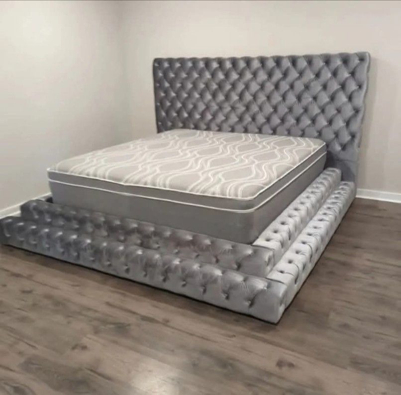🤩King Size Billie Step Platform Bed🤩