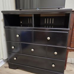 Black Dresser