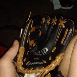 Baseball Glove 8 And 1/2 In T-ball P Brand New Small Child