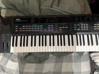 Yamaha DSR - 1000