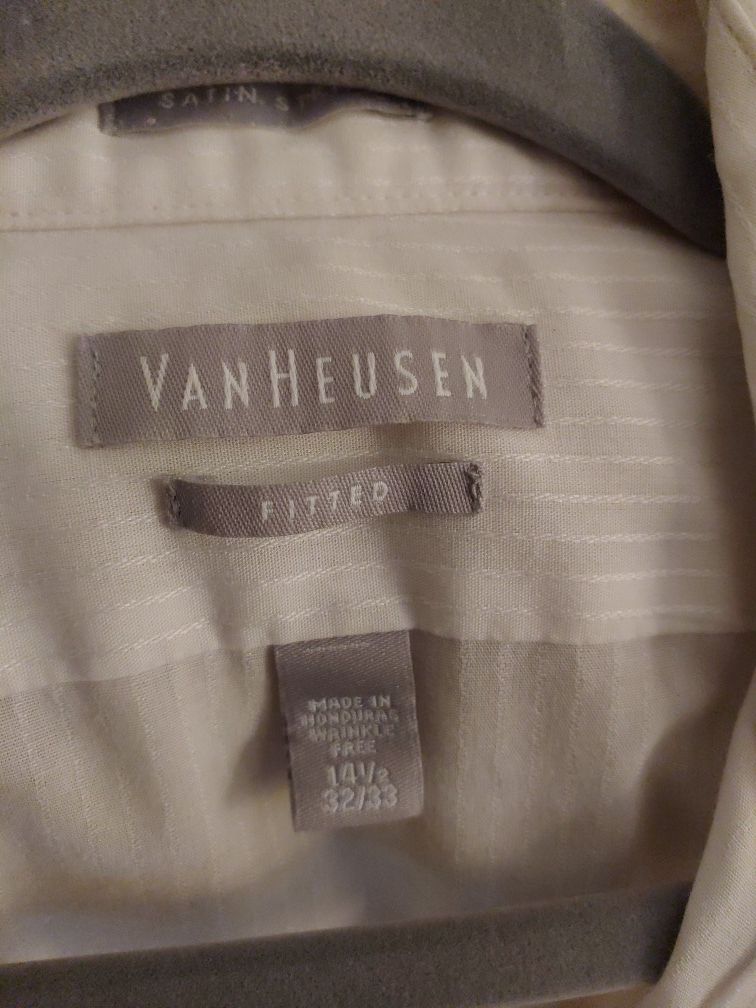 Small Van Heusen men's dress shirt